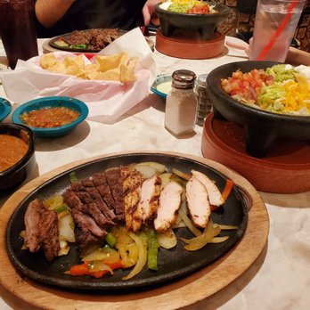 Chuy's - This is the combos fajitas - $15 dollars for a few strips of each? Not good. - Mexican Near Me - Glen Allen, Virginia