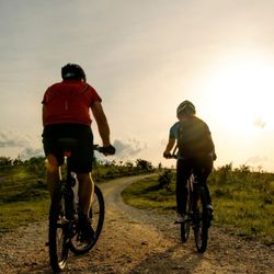 Lakeside Bicycles - Thinking about a new bike? You don't have to guess. Test it.
Our free test rides help you feel the difference in real time...