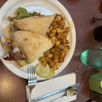 Grumpy's Cafe - Chicken avocado sammy - Breakfast & Brunch Near Me - Cleveland, Ohio