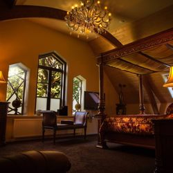 Huis de Voorst - Luxury Suites in our Coach House / Koetshuis.