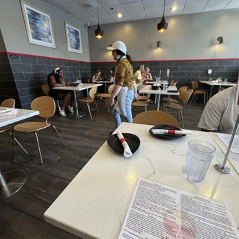 Gu’s Kitchen - Inside - Szechuan Near Me - Chamblee, Georgia