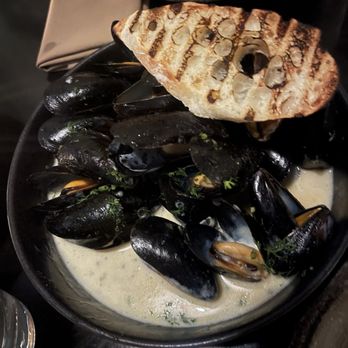 EXIT 9 Restaurant & Bar - Cocktail Bars Near Me - Brooklyn, New York