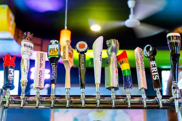 Cheesie's Pub & Grub - Lakeview by null