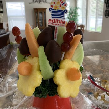 Edible Arrangements - The arrangement showing NO cake pop - Gift Shops Near Me - Temecula, California