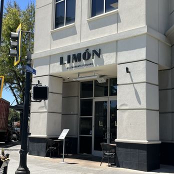 Limón - Outside - Peruvian Near Me - Mountain View, California Limón - Outside - Peruvian Near Me - Mountain View, California