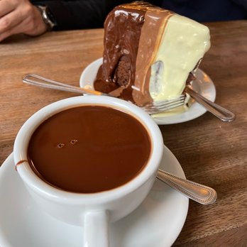 Italian Bear Chocolate - Chocolatiers & Shops Near Me - London, XGL Italian Bear Chocolate - Chocolatiers & Shops Near Me - London, XGL