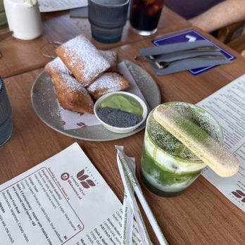 Between Us - Breakfast & Brunch Near Me - San Diego, California