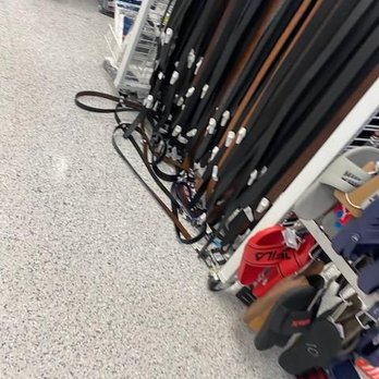 Ross Dress for Less - I stopped by my favorite store on Blanding. At 7 am, I couldn't believe my eyes, just a mess I never seen it like this ever. - Women's Clothing Near Me - Orange Park, Florida