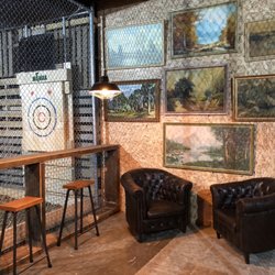 MANIAX Axe Throwing