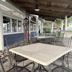 Red Lobster - Outside Dog Friendly Patio