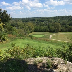 Teetering Rocks Executive Links - Hole 3...fun shot