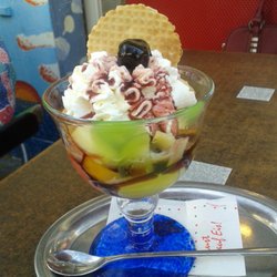 Eis Café Ciprian - Früchtebecher