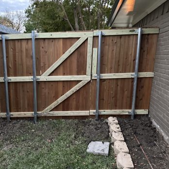 Ergeon - Gate back - Fences & Gates Near Me - Dallas, Texas