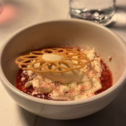 Restaurant Tabu - Strawberries and cream