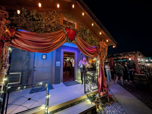 the tiny minotaur by null