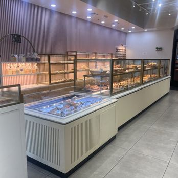 Tous Les Jours - So many goodies to choose from!! - Bakeries Near Me - Henderson, Nevada