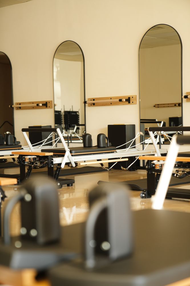 Social spots from Pom Pilates