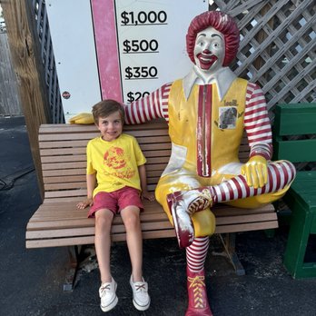 Tacky Jacks - Fun outside - Bars Near Me - Orange Beach, Alabama