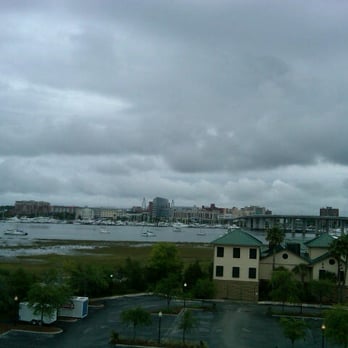 SpringHill Suites Charleston Downtown/Riverview - Hotels Near Me - Charleston, South Carolina SpringHill Suites Charleston Downtown/Riverview - Hotels Near Me - Charleston, South Carolina