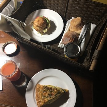 Napa River Inn - Breakfast delivered daily from Sweetie Pie's - Hotels Near Me - Napa, California Napa River Inn - Breakfast delivered daily from Sweetie Pie's - Hotels Near Me - Napa, California