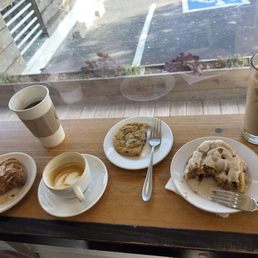 Chocolate Chip Cookie, Gluten Free Cinnamon Roll, Almond Croissant, Americano, Cappuccino, Earl Grey London Fog Chocolate Chip Cookie, Gluten Free Cinnamon Roll, Almond Croissant, Americano, Cappuccino, Earl Grey London Fog