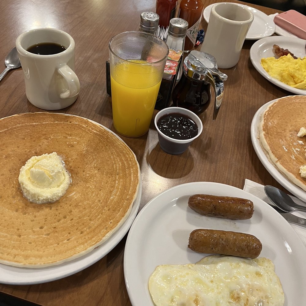 Crackin' & Stackin' - Single stack with eggs, sausage and OJ. - Breakfast & Brunch Near Me - Central Point, Oregon Crackin' & Stackin' - Single stack with eggs, sausage and OJ. - Breakfast & Brunch Near Me - Central Point, Oregon
