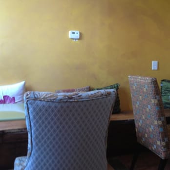 Smiling Banana Leaf - Pillow back seating for benches. - Thai Near Me - Pittsburgh, Pennsylvania Smiling Banana Leaf - Pillow back seating for benches. - Thai Near Me - Pittsburgh, Pennsylvania