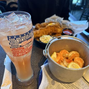 Bubba Gump Shrimp - Seafood Near Me - Monterey, California