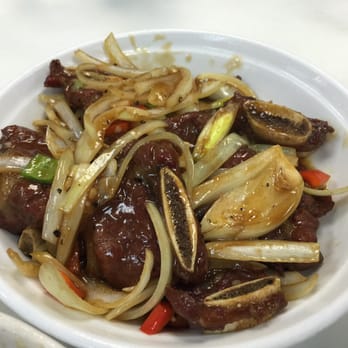 上環街市及熟食中心 - 黑椒牛仔骨 - Farmers Market Near Me - Hong Kong, HK 上環街市及熟食中心 - 黑椒牛仔骨 - Farmers Market Near Me - Hong Kong, HK
