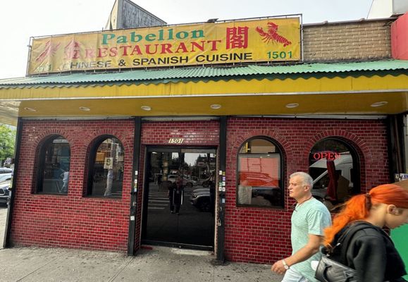 El Pabellon De Oro by null