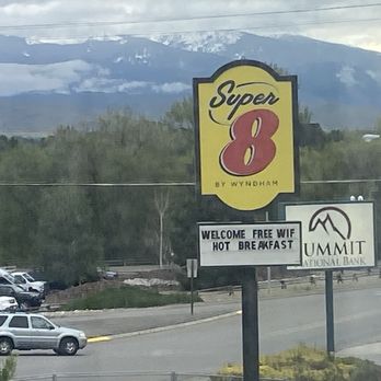 Super 8 by Wyndham Salmon - The super eight billboard - Hotels Near Me - Salmon, Idaho Super 8 by Wyndham Salmon - The super eight billboard - Hotels Near Me - Salmon, Idaho