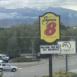 Super 8 by Wyndham Salmon - The super eight billboard