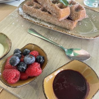 Madi - Breakfast & Brunch Near Me - San Diego, California