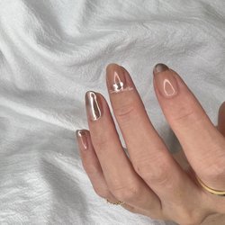 Unique Nail & Spa - Chrome nails colorgel chromenails goldnails gnnailart frenchchromenails shortnails nudenails