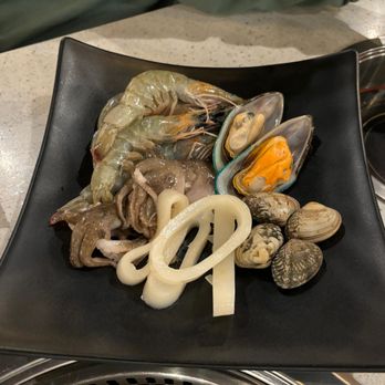 The Moon - Raw Seafood ready to be grilled - Hot Pot Near Me - Hackensack, New Jersey
