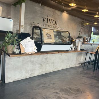 Vivot Craft Cafe - 2.8.26- pretty decor - Coffee & Tea Near Me - Mission Viejo, California