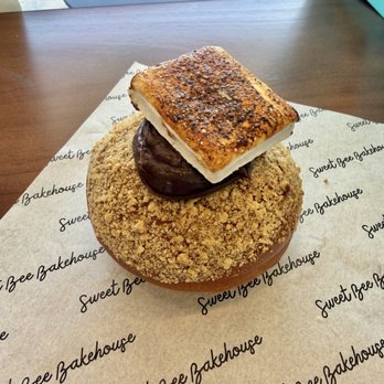 Sweet Bee Bakehouse - Smores cream bun ($5)-- pastry cream, chocolate ganache topping, toasted marshmallow - Custom Cakes Near Me - Pearland, Texas Sweet Bee Bakehouse - Smores cream bun ($5)-- pastry cream, chocolate ganache topping, toasted marshmallow - Custom Cakes Near Me - Pearland, Texas