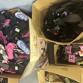 The Golden Flea - Flops $1, Swim Shoes only $5 - Flea Markets Near Me - Killeen, Texas The Golden Flea - Flops $1, Swim Shoes only $5 - Flea Markets Near Me - Killeen, Texas