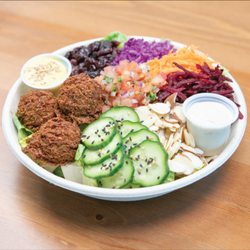Frescura Vegan Kitchen - Mediterranean Salad