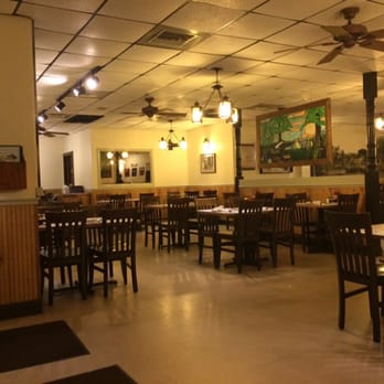 The Catfish Place - Closer to closing hour. - Seafood Near Me - Saint Cloud, Florida