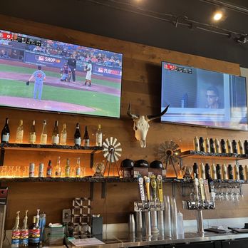 Bull Smash - The bar and two big TVs to watch games - Burgers Near Me - Fresno, California Bull Smash - The bar and two big TVs to watch games - Burgers Near Me - Fresno, California
