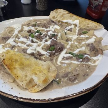 Eddies - Prime Rib Beef Stroganoff - Chicken Wings Near Me - Oklahoma City, Oklahoma