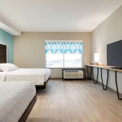 Tru by Hilton Cedar Rapids Westdale