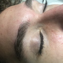 Body Waxing by Brazilian - Eyebrows