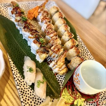 Shiki - Viva las vegas, mi amor, white wedding - Sushi Bars Near Me - Omaha, Nebraska