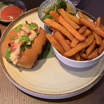 Aqua - Lobster roll sweet potato fries - Japanese Near Me - New York, New York Aqua - Lobster roll sweet potato fries - Japanese Near Me - New York, New York