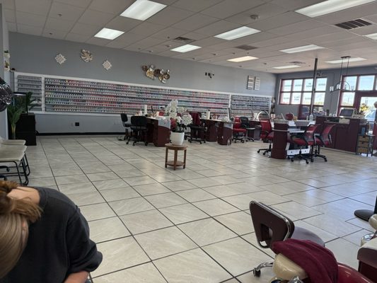 BB Nails Full Service Salon