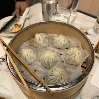 Supreme Dumplings - Truffle Black Truffle & Chicken Xiao Long Bao (6) - Shanghainese Near Me - Bellevue, Washington Supreme Dumplings - Truffle Black Truffle & Chicken Xiao Long Bao (6) - Shanghainese Near Me - Bellevue, Washington