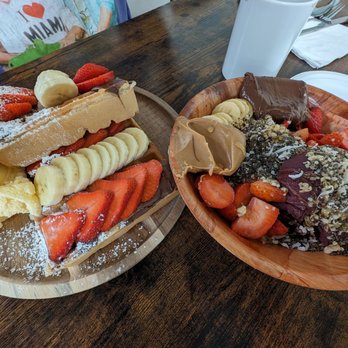 Waffle and Berry - Waffle and acai bowl - Waffles Near Me - Honolulu, Hawaii Waffle and Berry - Waffle and acai bowl - Waffles Near Me - Honolulu, Hawaii