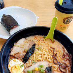 Kawaii Boba Cafe - Fire Tonkotsu Ramen, Spam Musubi Mango Iced Milk Tea